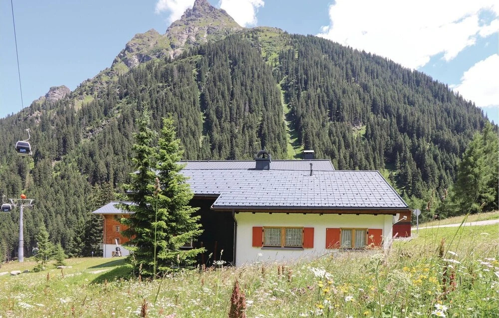 Beautiful Home in Gargellen With 5 Bedrooms and Wifi