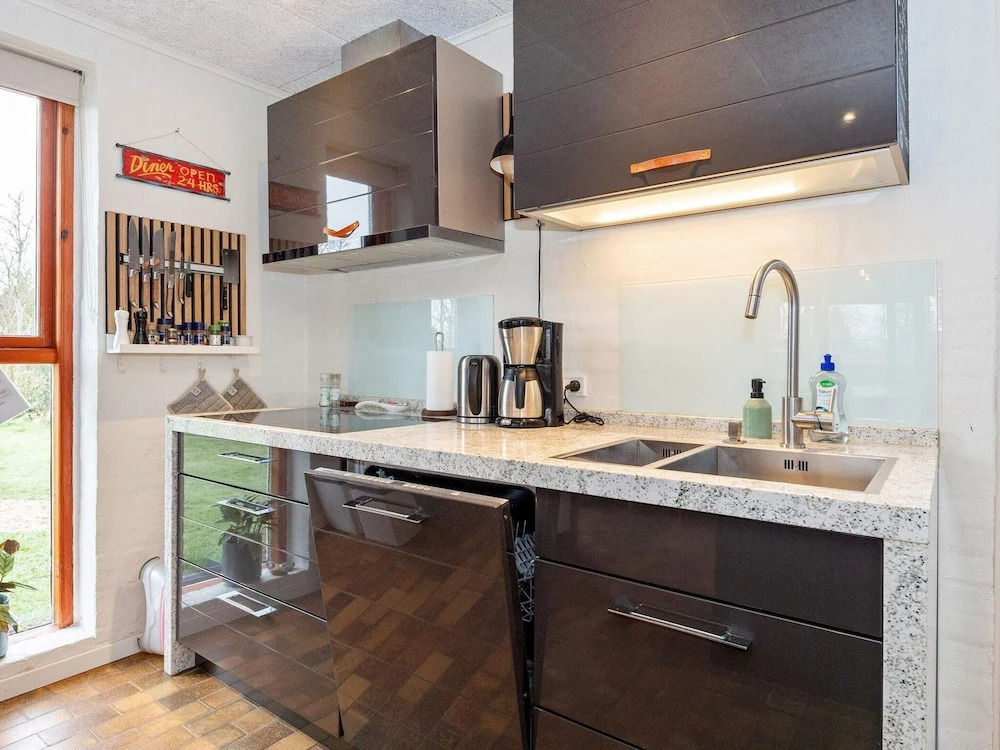 5 Person Holiday Home in Thyholm
