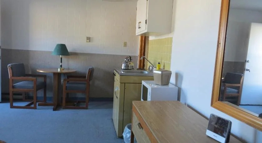 Island View Motel
