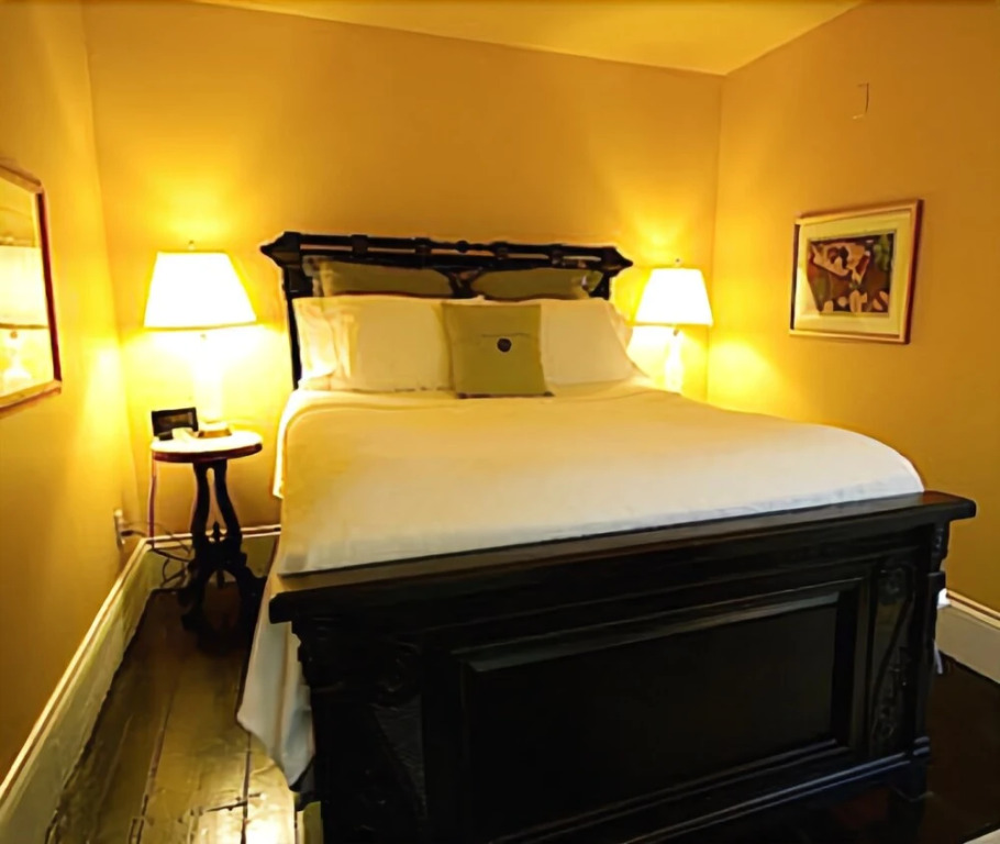 Ardmore Inn