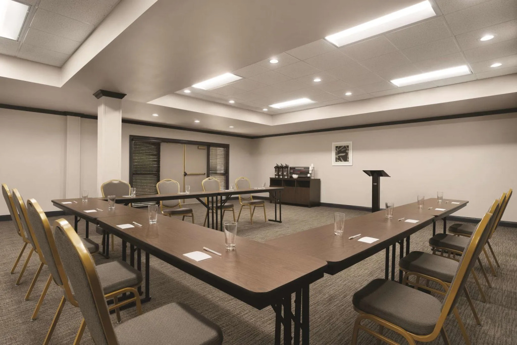 Country Inn & Suites by Radisson Raleigh-Durham Airport NC