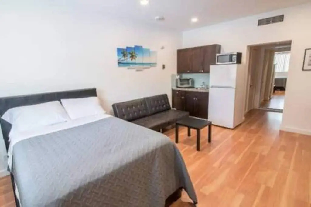 Hallandale Studio in Hallandale Beach