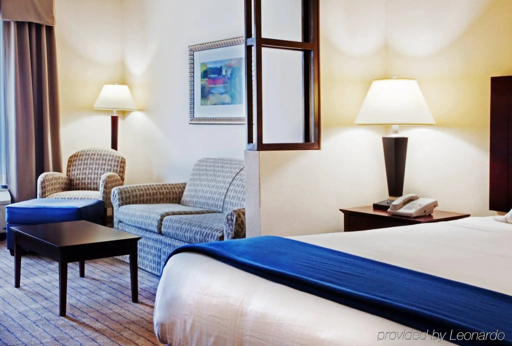 Holiday Inn Express Hotel & Suites Austell Powder Springs by IHG
