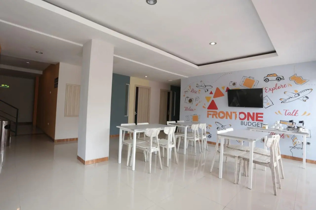 Front One Budget Malang by Azana