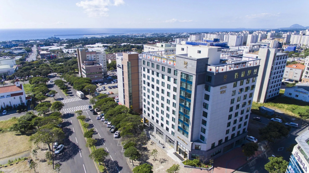 Win Sky Hotel