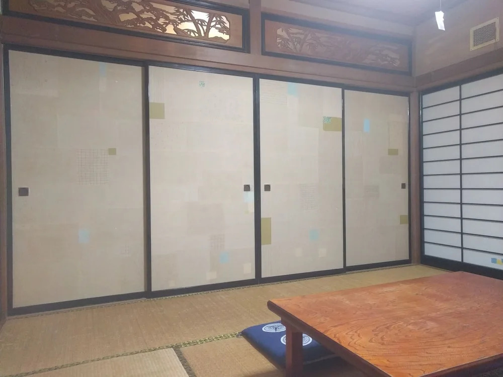 Tomo's hut in Japanese old style