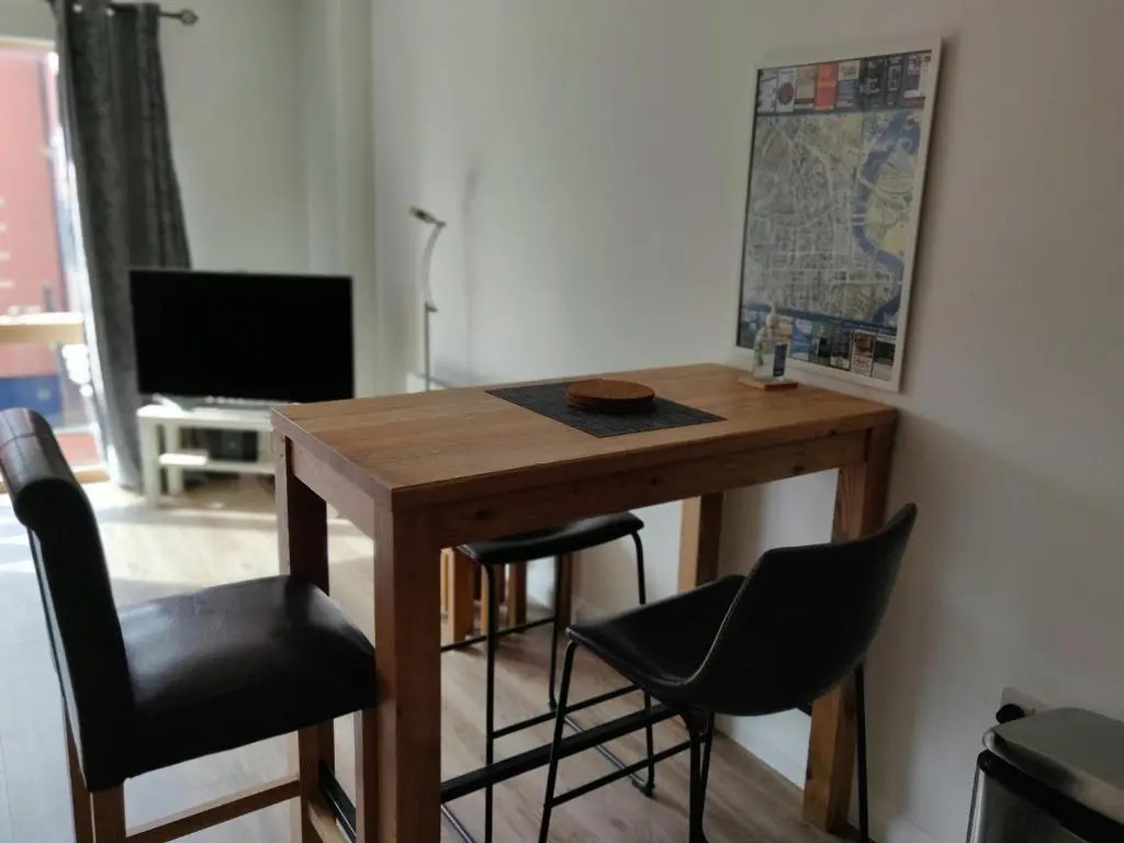 5 Star City Centre Apartment