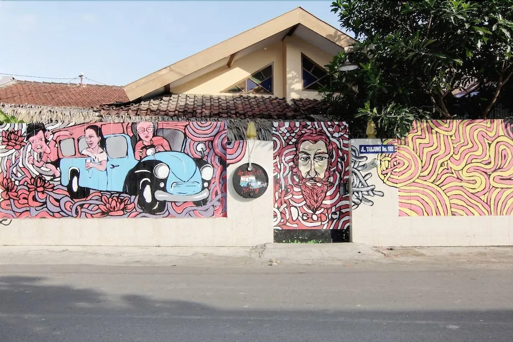 De'Oplet Homestay & Gallery