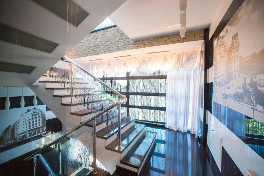 Simple Bucharest Boutique