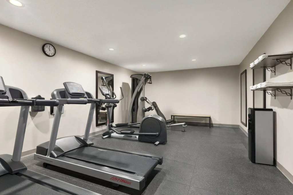 Country Inn & Suites by Radisson, Dahlgren-King George, VA