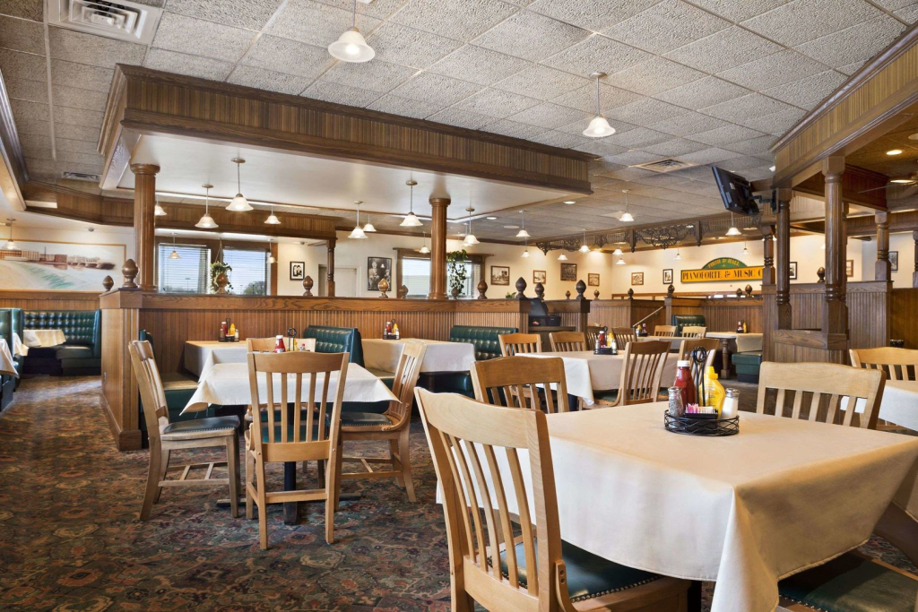 Days Inn by Wyndham Rock Falls