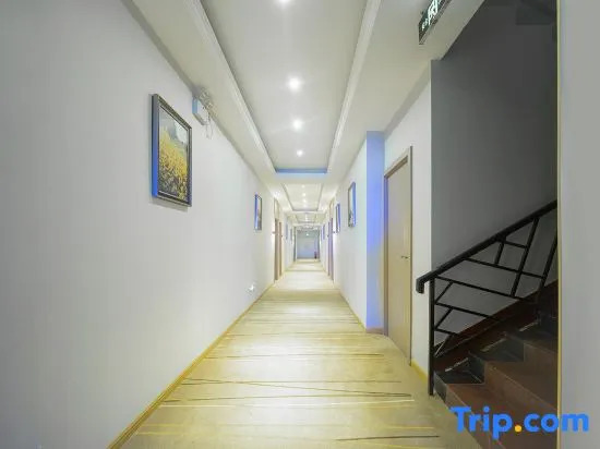Ya'an Zhongxi Covered Bridge Hotel