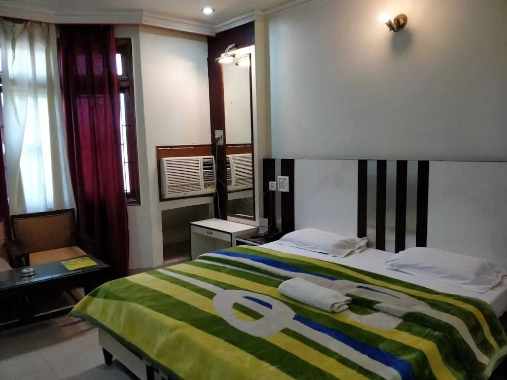 Hotel Yatrik