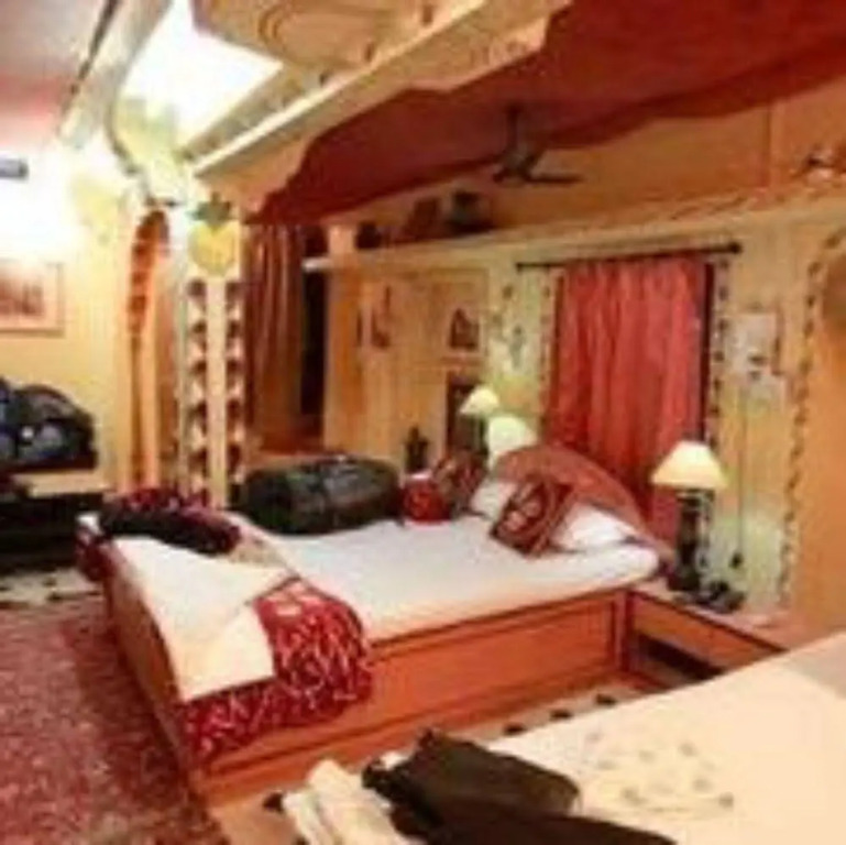 Vista Rooms at Old Royal Palace