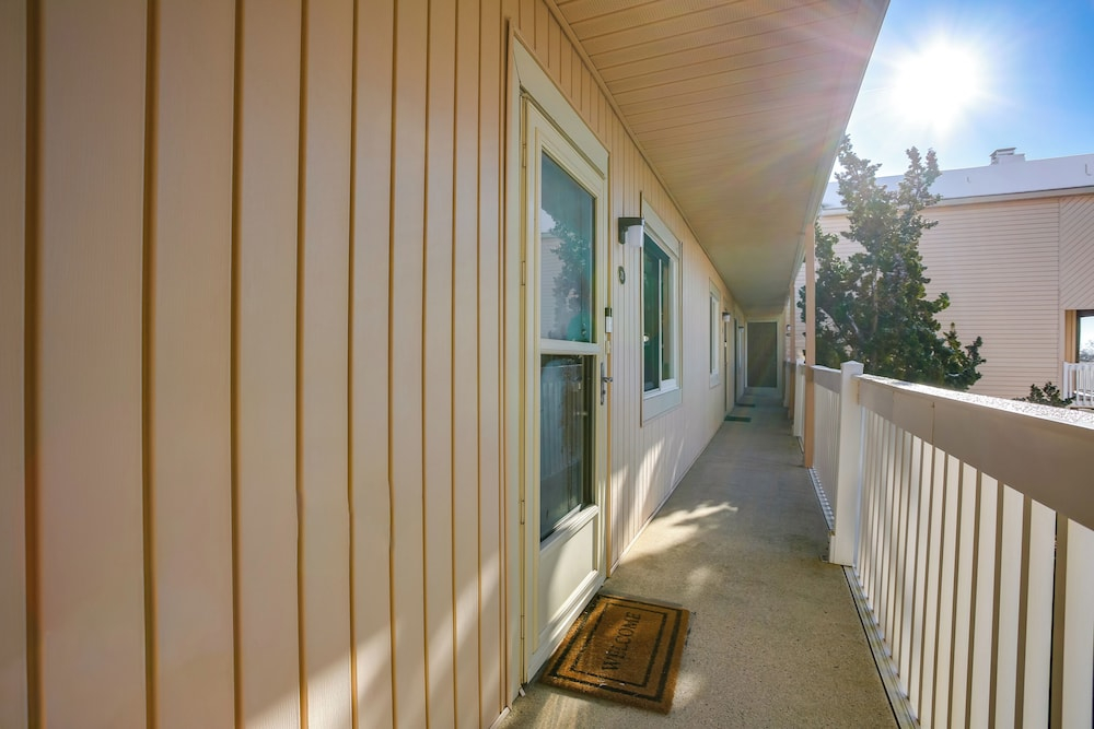 Steps to Brigantine Beach: New Jersey Beach Condo