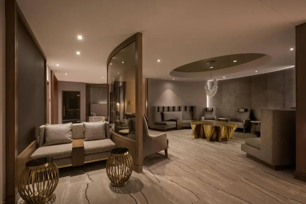 The Canyon Suites at The Phoenician, Luxury Collection