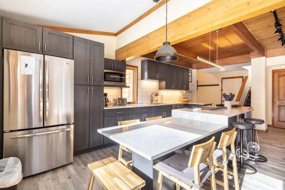 Tennis Townhome #1337 by Summit County Mountain Retreats