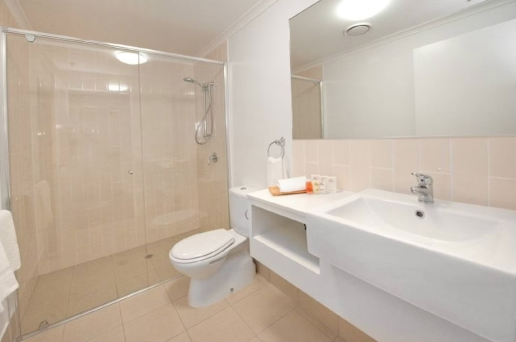 Edge Apartment Hotel