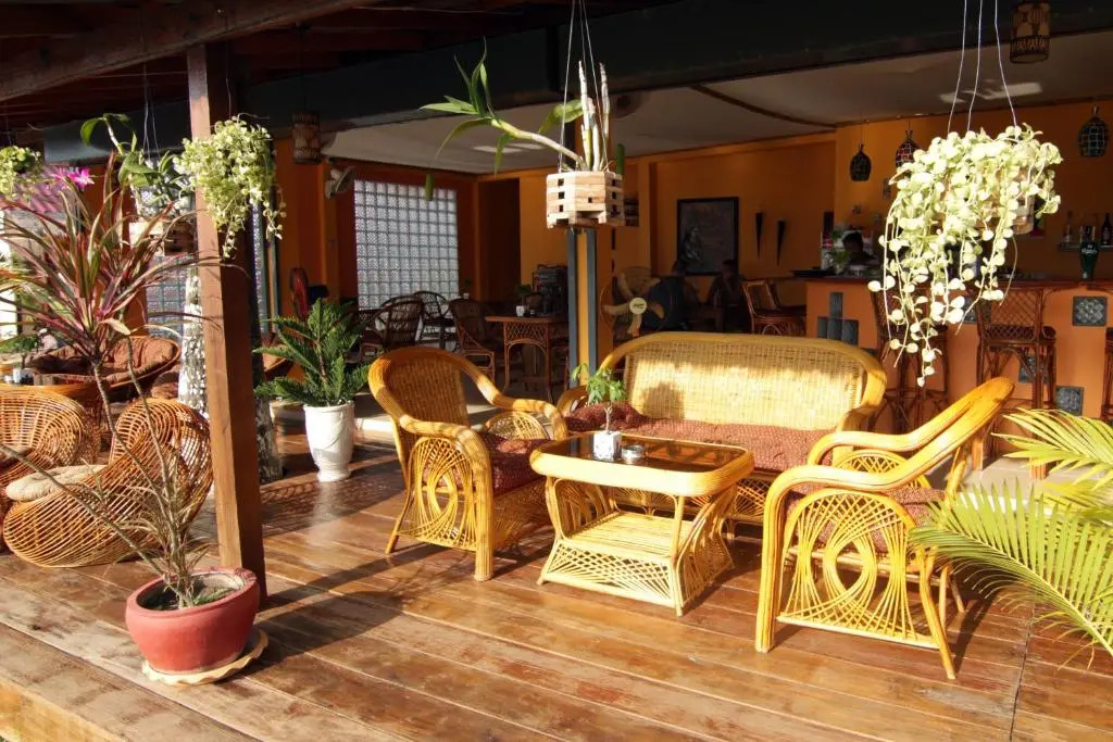 Sunset Lounge