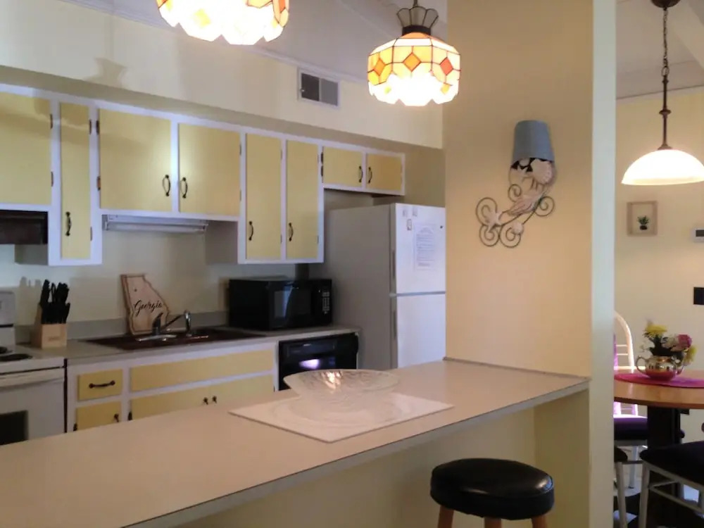 SEA Cottage Apartment by Jekyll Realty