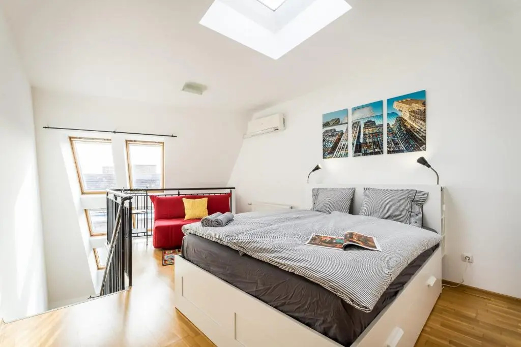 BpR SOHO Boutique Home with AC