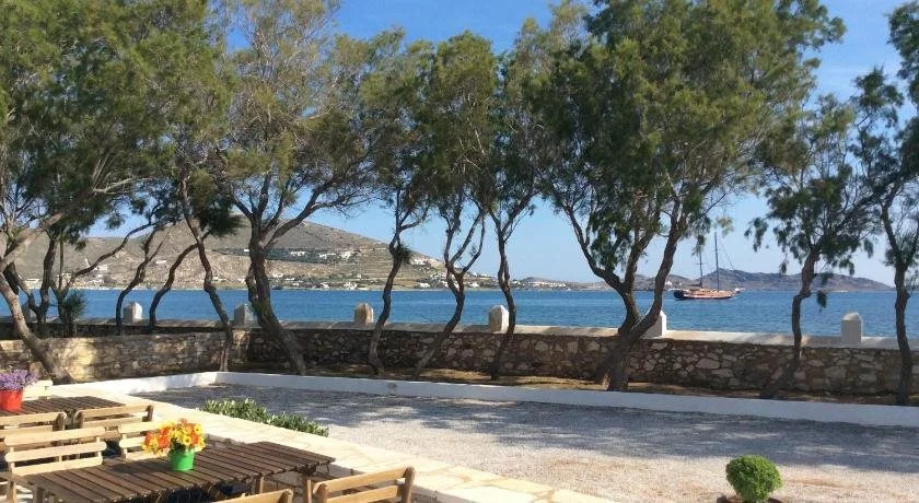 Almira Suites - Seafront - Naousa Paros