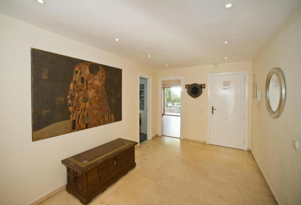 Apartment in Marbella, Malaga 102959