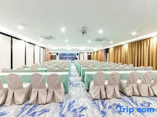 Xana Hotelle Hotel (Sanya Haitangwan International Duty-Free City)