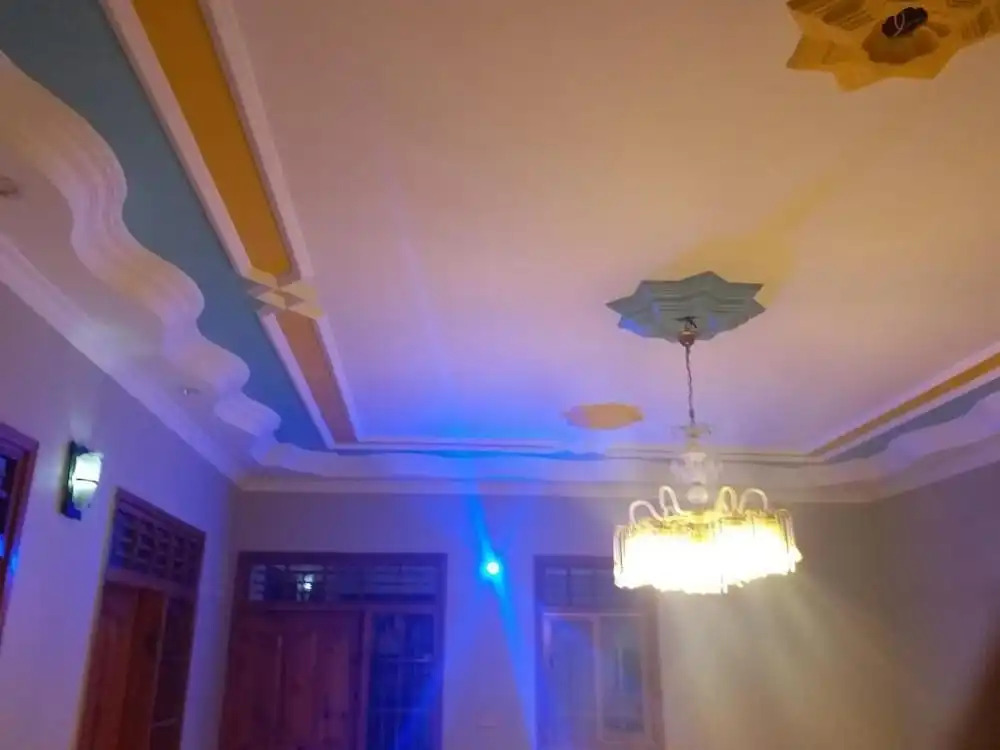 Hotel Elegant Near Karachi Expo Center and Agha Khan