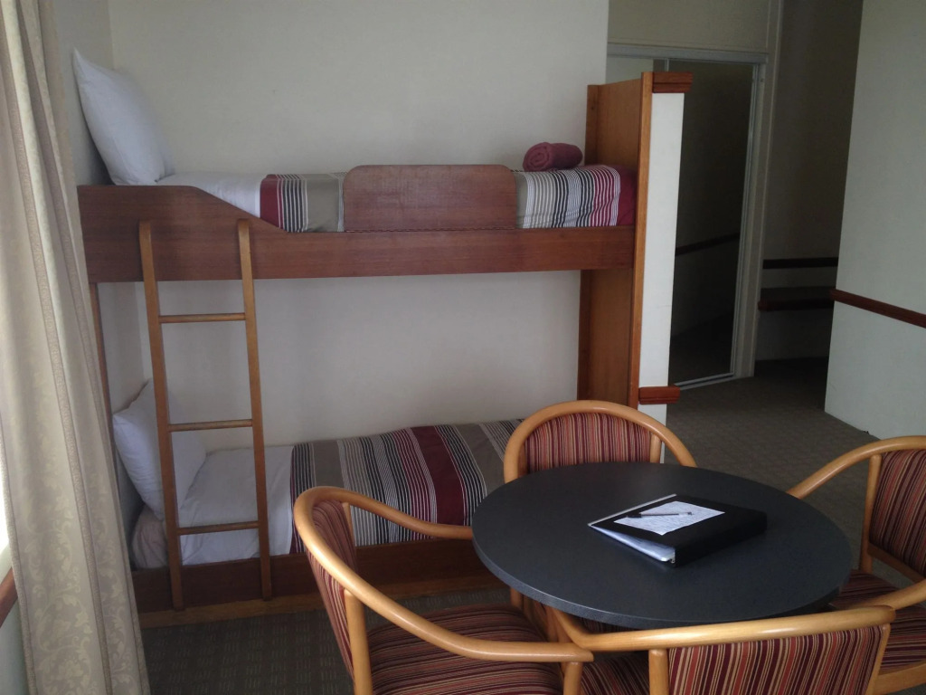 The 3 Explorers Motel