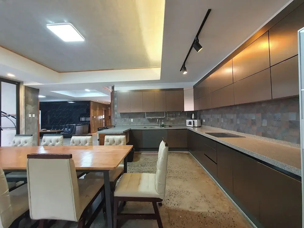 Koregon Pool Villas
