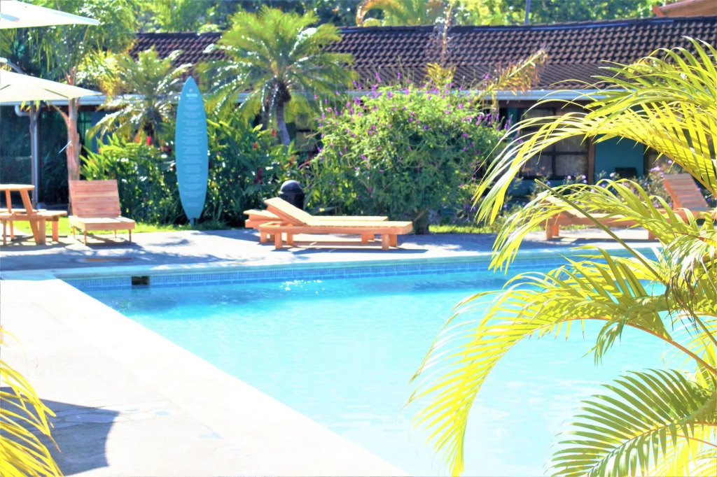 Beach Break Resort & CR Surf Camp