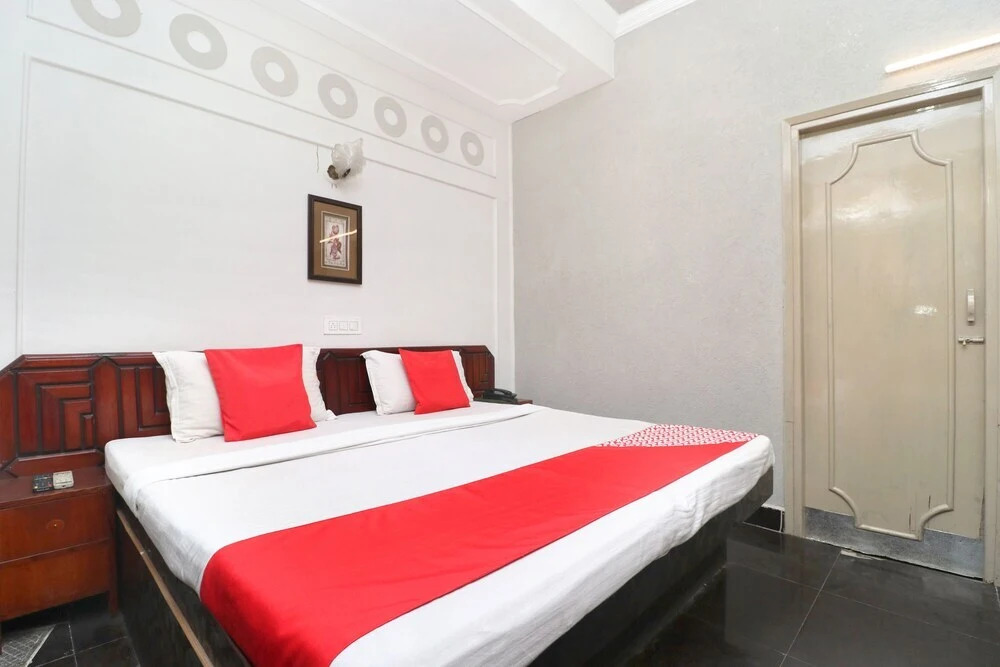 Hotel Amrit By OYO Rooms