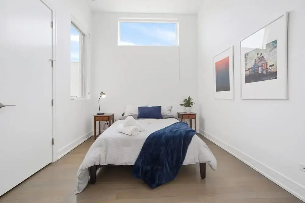 Stunning 4BD Penthouse in Ukrainian Village