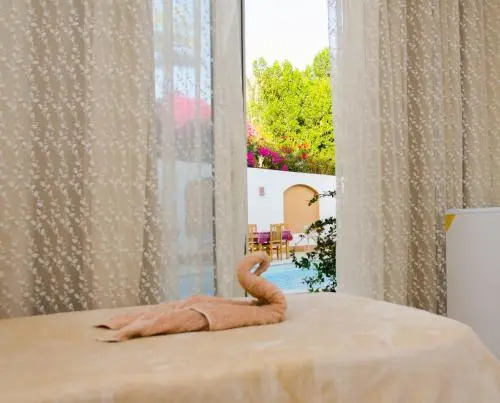 New Yalla Hotel