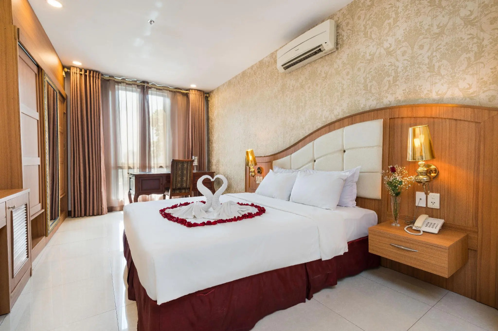 Lam Kinh Hotel
