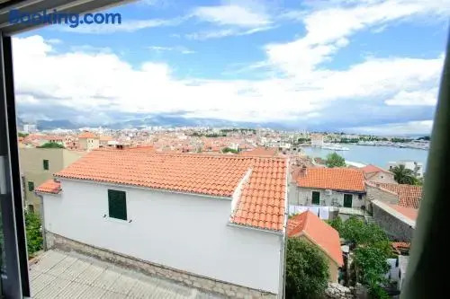 Royal Apartment Damida