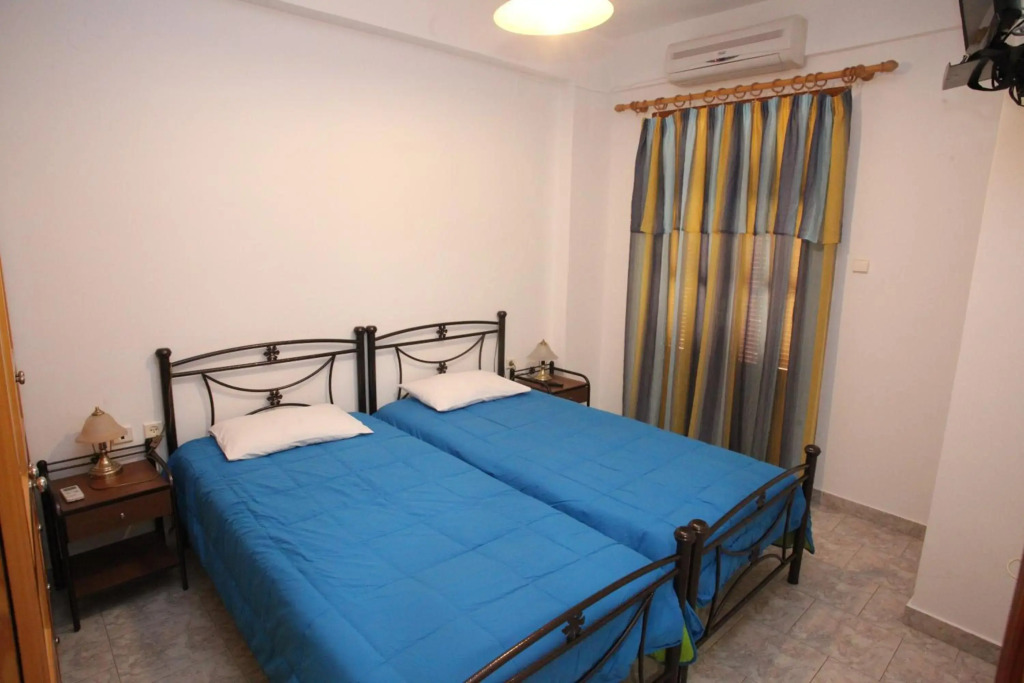 Afroditi Syros