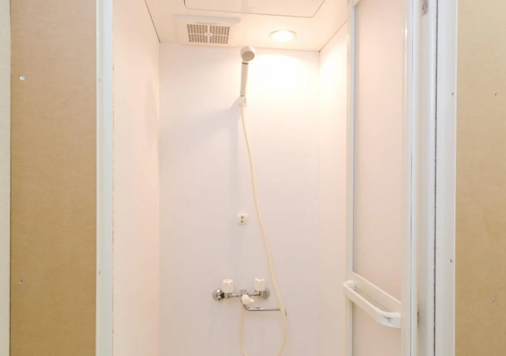 The Aquarius Inn - Hostel