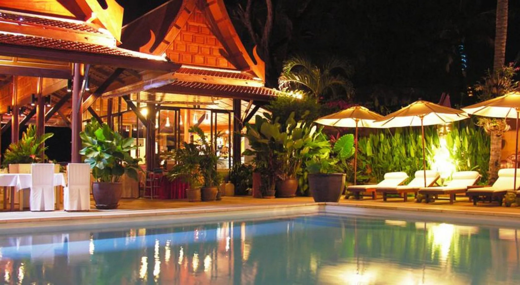 White House Beach Resort And Spa