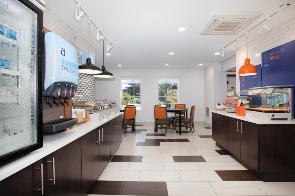 Holiday Inn Express Monterey - Cannery Row by IHG