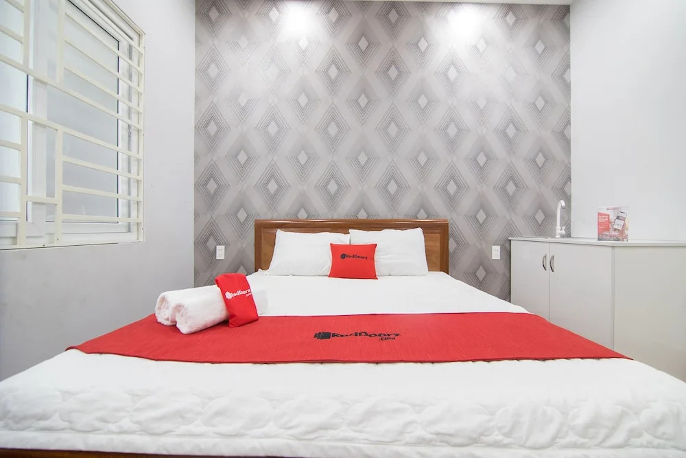 Reddoorz Plus @ Huynh Tan Phat