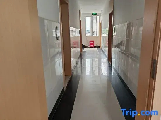 Shuxin Hotel (Guilin Medical University Lidong Campus)