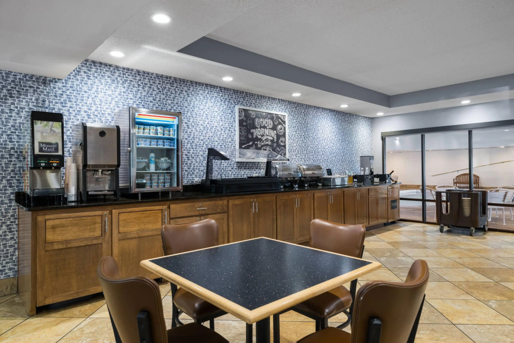 AmericInn by Wyndham Madison West