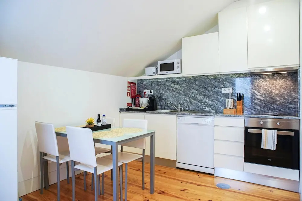 Apartment with One Bedroom in Porto, with Wonderful City View, Terrace And Wifi