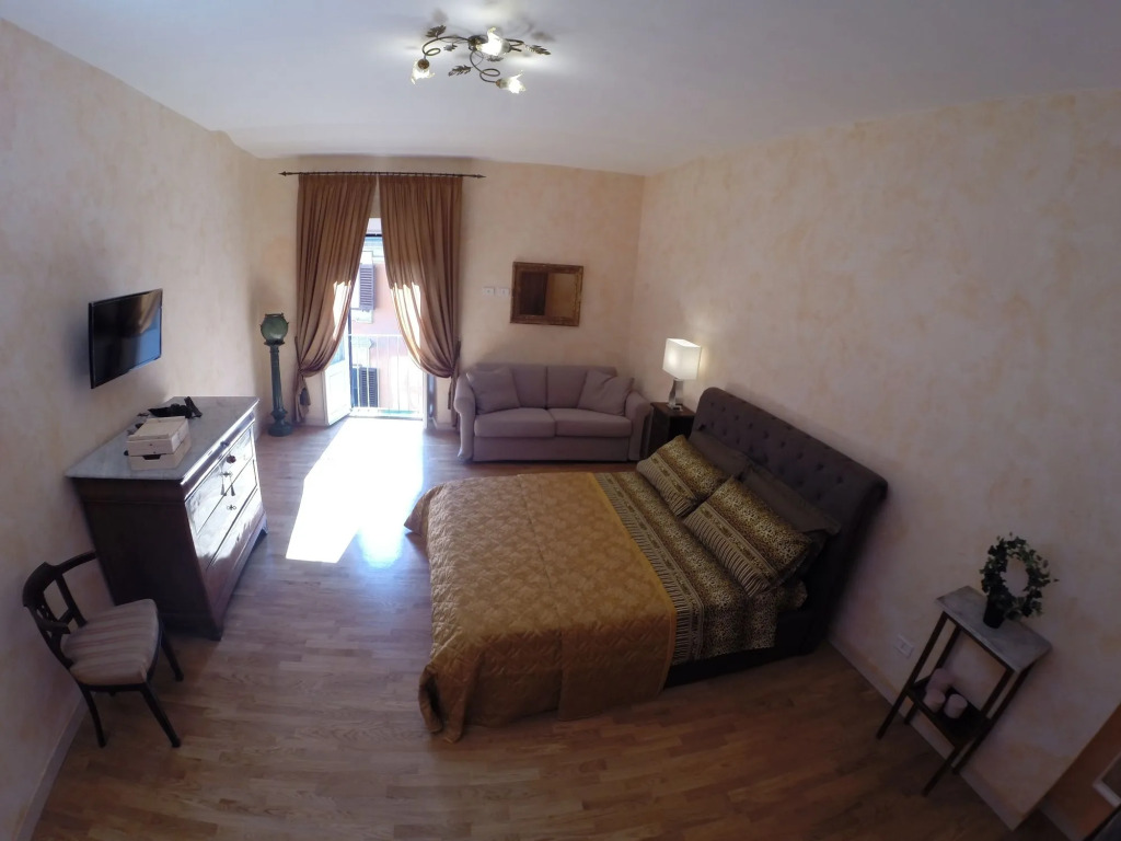 Pantheon Old Suite