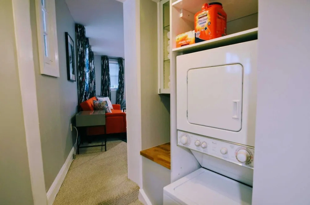 1331 Northwest Apartment #1066 - 1 Br Apts