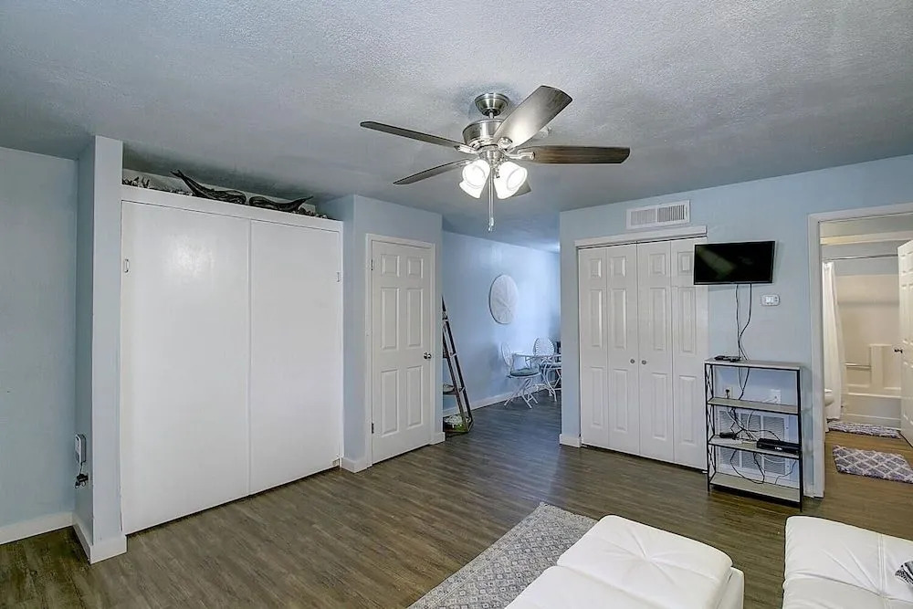 The Cozy Coconut condo