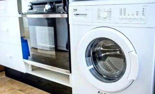 Airport/University Luxury Apartment 1