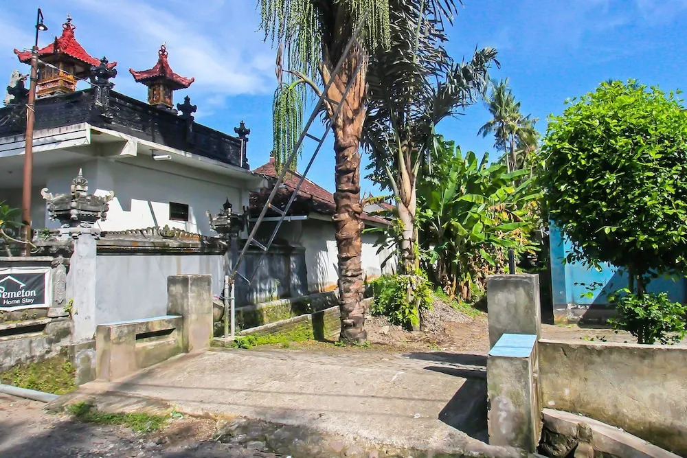 Hotel O Sukandi Homestay Near The Semeton Homestay